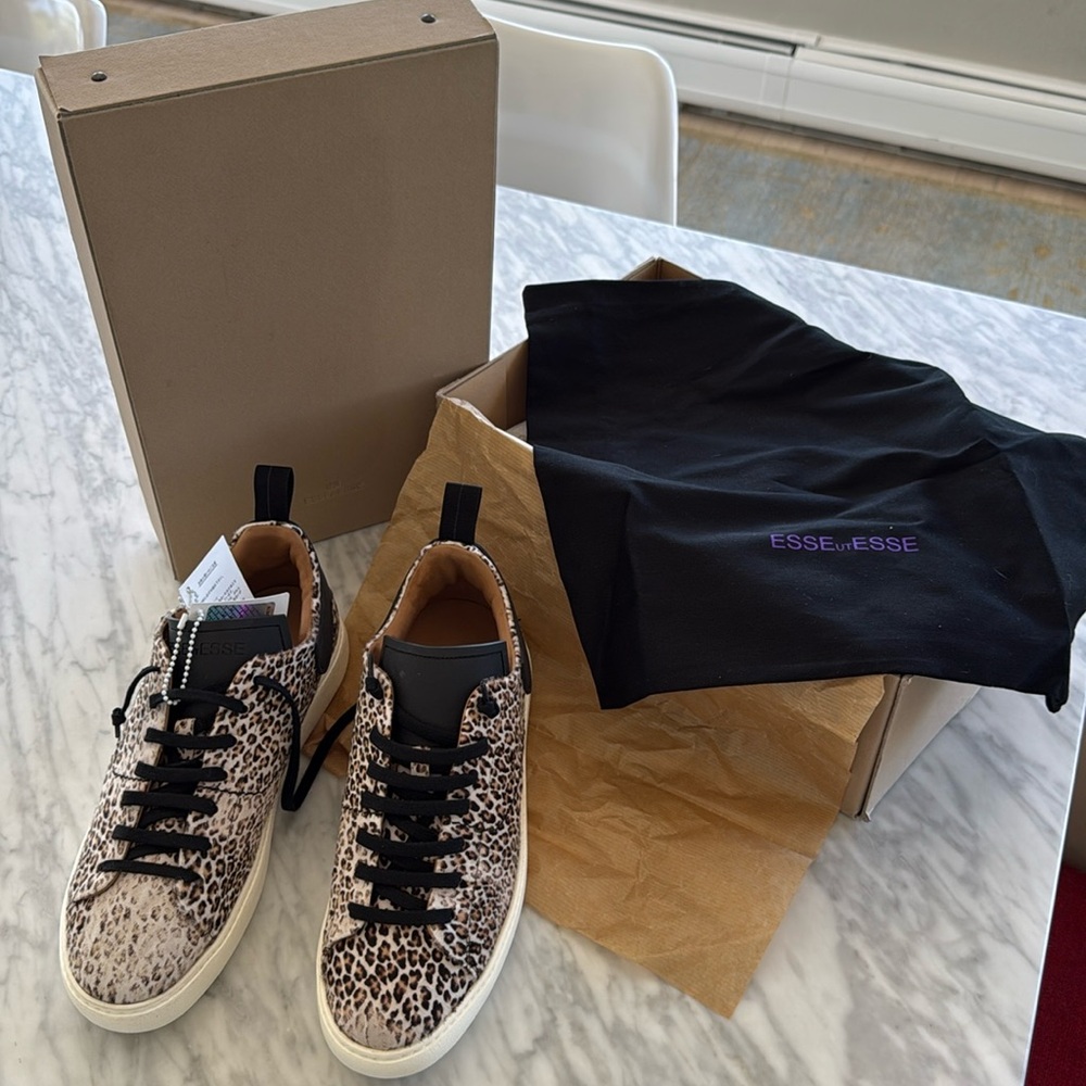 Esse ut Esse fur animal print sneakers